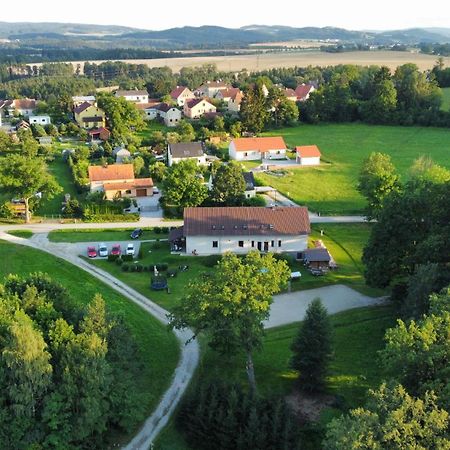 Penzion Na Podlesi Ve Zlate Korune Zlata Koruna Ngoại thất bức ảnh